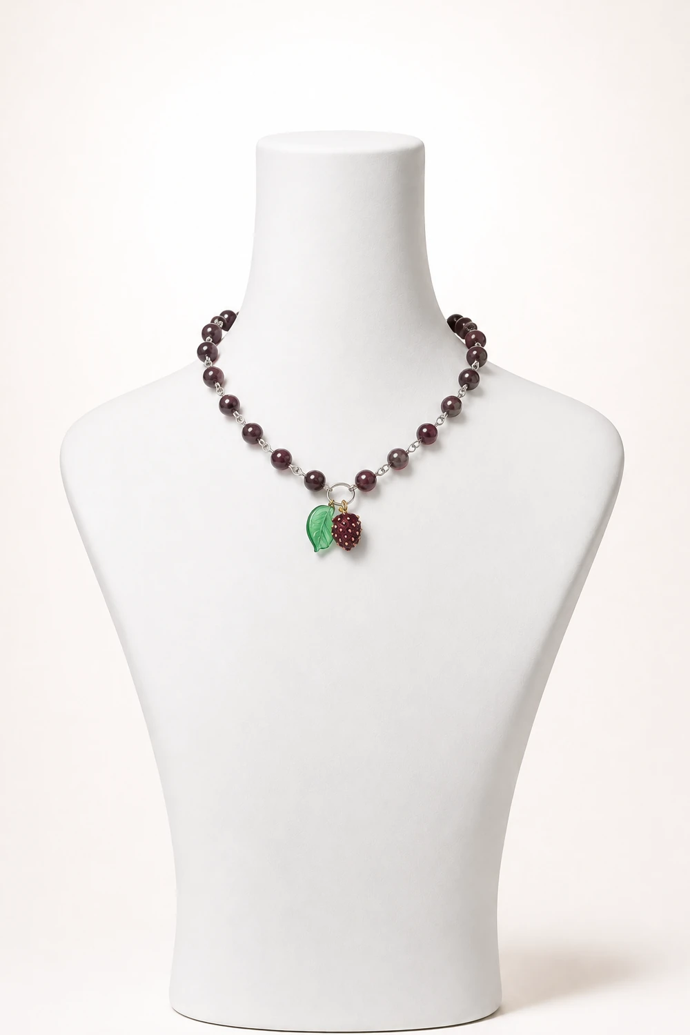 Lal (Garnet) Taşlı Böğürtlen Uçlu Kolye ürün görseli